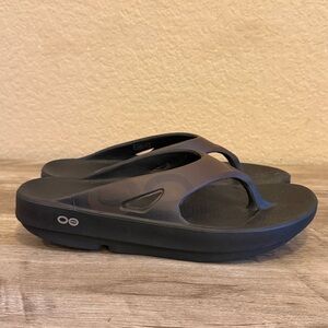 Oofos Sandals Women’s Size 8